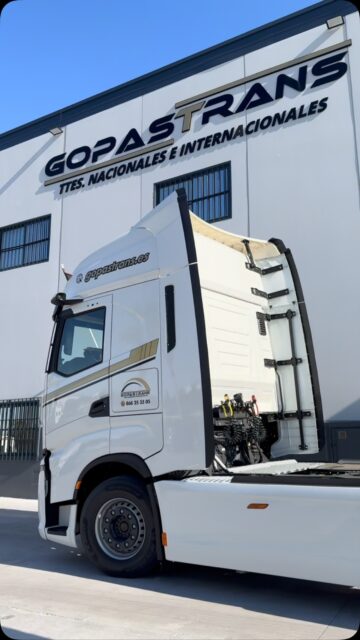 🚛Nueva incorporación a nuestra flota🚛
Seguimos creciendo para ofrecerte un servicio más eficiente, seguro y a la altura de tus necesidades.
Hoy sumamos un nuevo camión a nuestra empresa, reafirmando nuestro compromiso con la excelencia operativa y la confianza de nuestros clientes.
#crecimientoempresarial #logistics #flota #transporteeficiente #compromisoconlacalidad #fyp