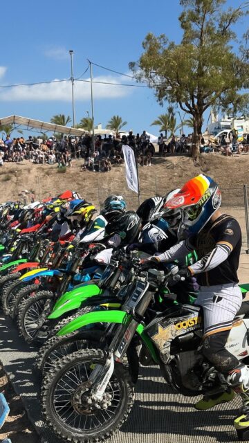 El pasado 5 de Octubre tuvimos el honor de ser patrocinadores del 46º Campeonato de Motocross de Molina de Segura. ¡Una experiencia increíble y estamos muy felices de haber formado parte de este evento!
Os dejamos un video de este día especial🏁#fyp #logistics #parati #patrocinador